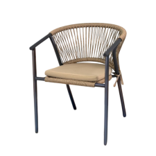 Кресло плетеное для уличных кафе и ресторанов